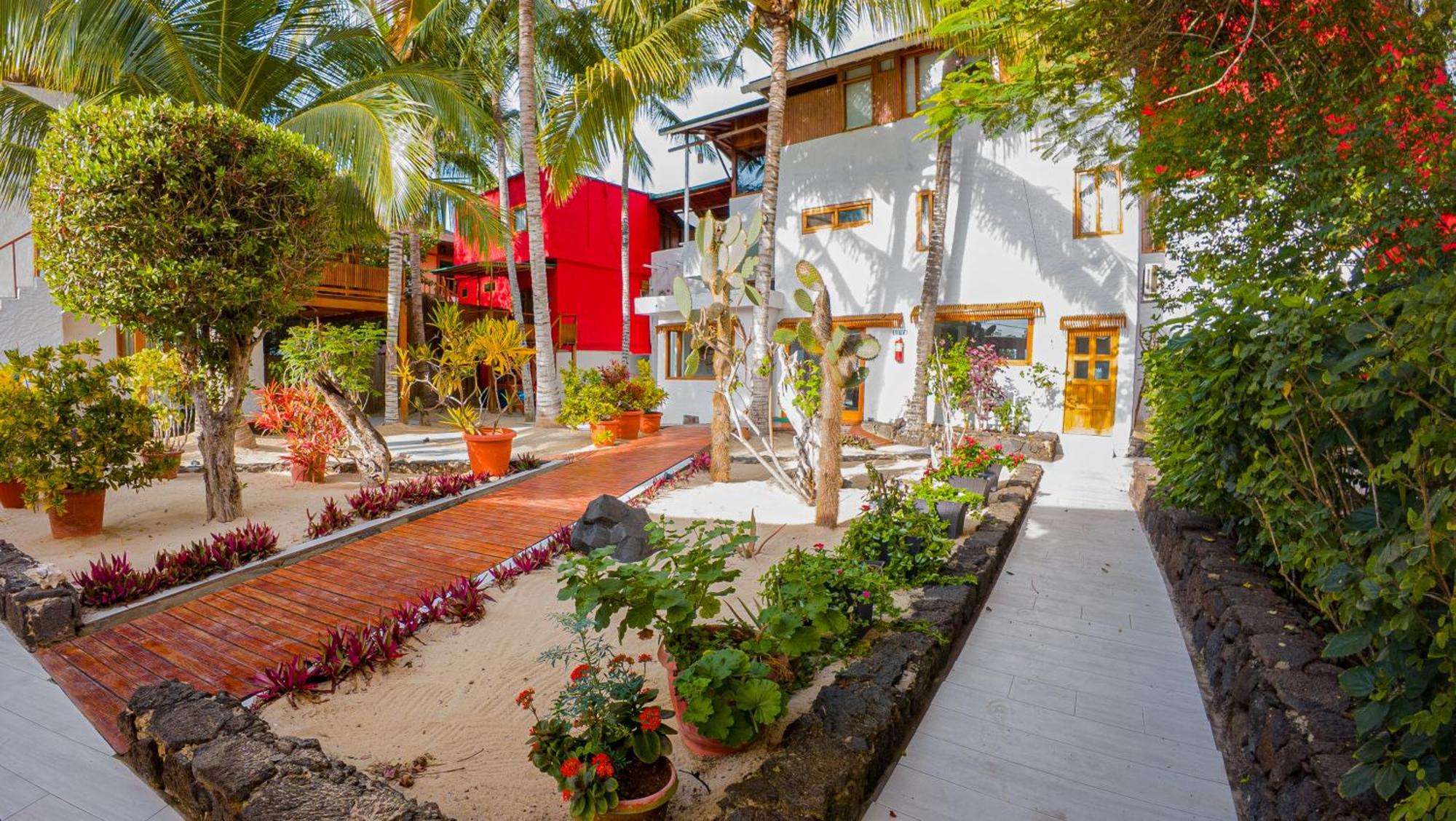 Hotel La Casa De Marita Puerto Villamil Exterior foto